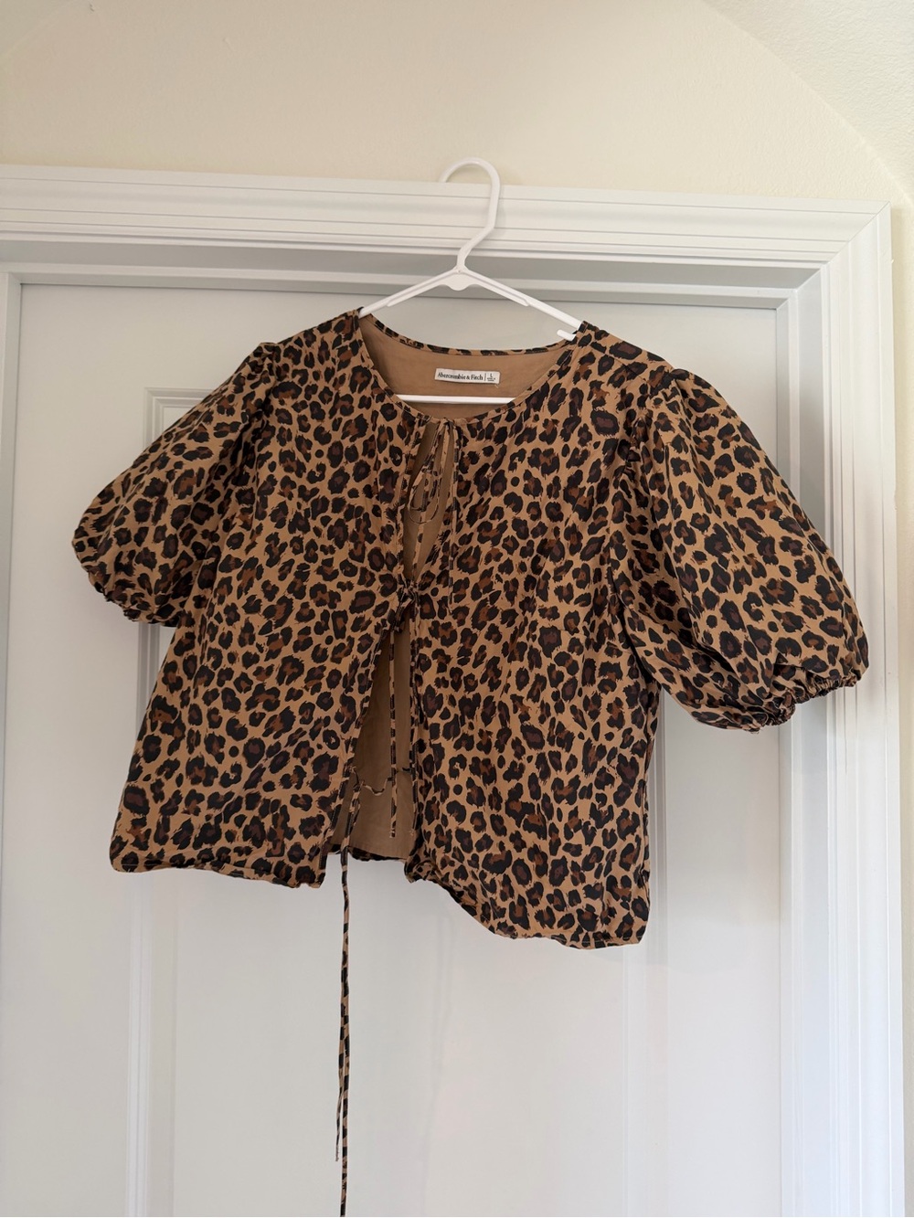 Abercrombie Leopard Print Tie-Front Puff Sleeve Top - Tan/Black